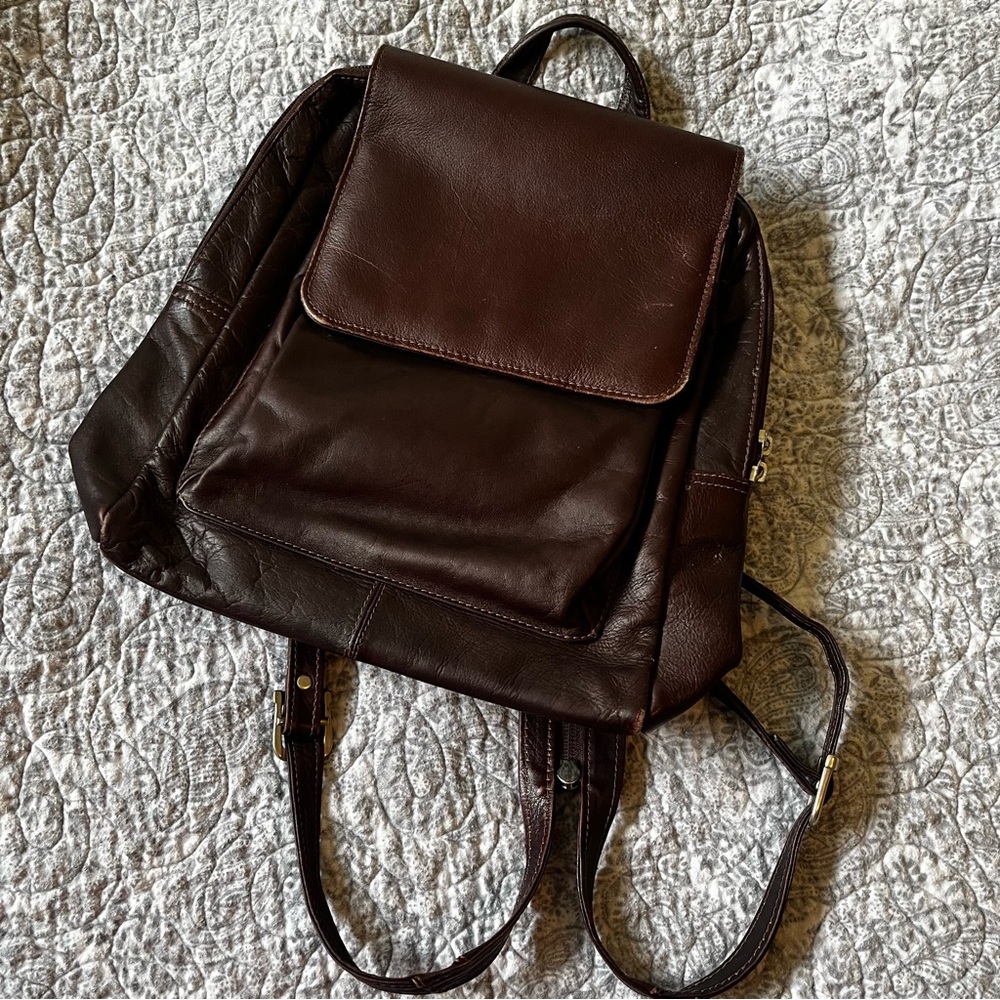 Pelle | Leather Backpack